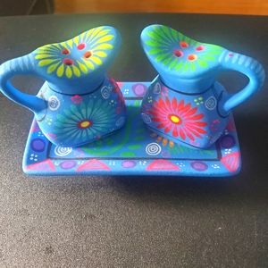 Salt & Pepper shakers